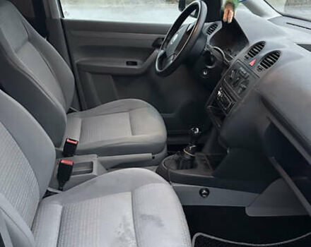 Серый Фольксваген Кадди, объемом двигателя 1.9 л и пробегом 277 тыс. км за 7500 $, фото 8 на Automoto.ua