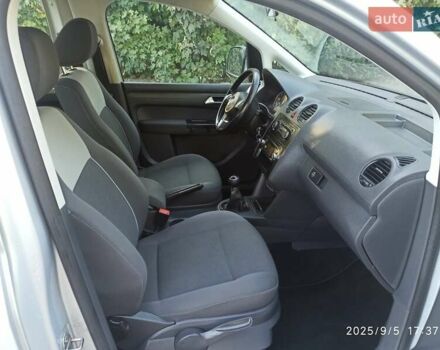 Серый Фольксваген Кадди, объемом двигателя 1.6 л и пробегом 257 тыс. км за 9900 $, фото 26 на Automoto.ua