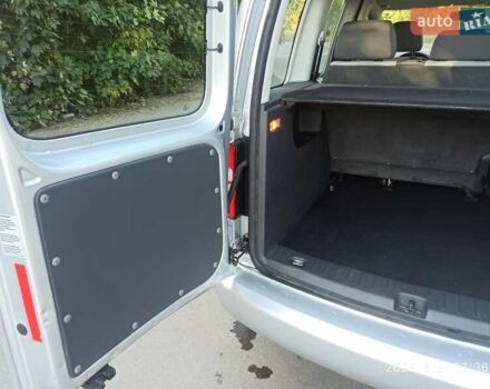 Серый Фольксваген Кадди, объемом двигателя 1.6 л и пробегом 257 тыс. км за 9900 $, фото 24 на Automoto.ua