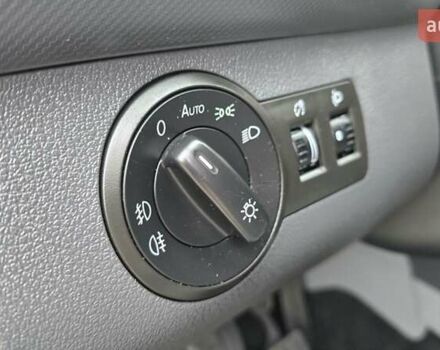 Серый Фольксваген Кадди, объемом двигателя 1.6 л и пробегом 225 тыс. км за 9499 $, фото 48 на Automoto.ua