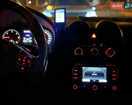 Серый Фольксваген Кадди, объемом двигателя 1.6 л и пробегом 226 тыс. км за 9450 $, фото 9 на Automoto.ua