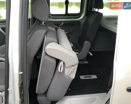 Сірий Фольксваген Кадді, об'ємом двигуна 1.6 л та пробігом 257 тис. км за 8700 $, фото 24 на Automoto.ua