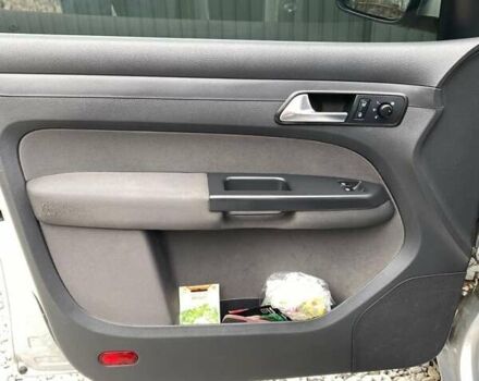 Серый Фольксваген Кадди, объемом двигателя 1.6 л и пробегом 160 тыс. км за 9999 $, фото 10 на Automoto.ua