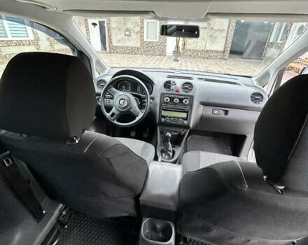 Серый Фольксваген Кадди, объемом двигателя 1.6 л и пробегом 154 тыс. км за 8550 $, фото 12 на Automoto.ua