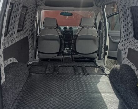 Серый Фольксваген Кадди, объемом двигателя 0 л и пробегом 260 тыс. км за 8000 $, фото 7 на Automoto.ua