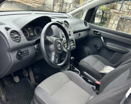 Серый Фольксваген Кадди, объемом двигателя 1.6 л и пробегом 154 тыс. км за 8550 $, фото 7 на Automoto.ua