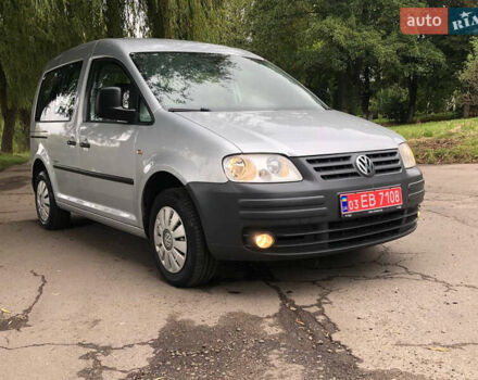 Сірий Фольксваген Кадді, об'ємом двигуна 1.6 л та пробігом 257 тис. км за 8700 $, фото 1 на Automoto.ua