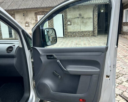 Серый Фольксваген Кадди, объемом двигателя 1.6 л и пробегом 154 тыс. км за 8550 $, фото 15 на Automoto.ua