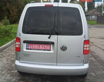 Серый Фольксваген Кадди, объемом двигателя 1.6 л и пробегом 257 тыс. км за 9900 $, фото 3 на Automoto.ua