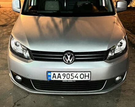 Серый Фольксваген Кадди, объемом двигателя 1.6 л и пробегом 226 тыс. км за 9450 $, фото 1 на Automoto.ua