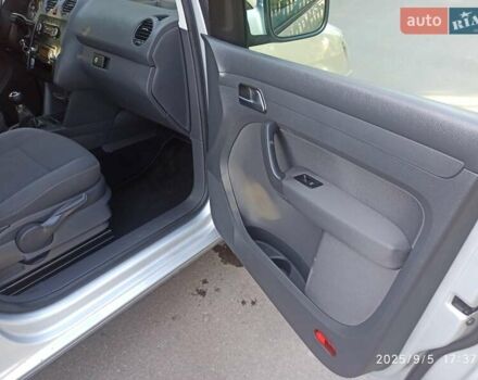 Серый Фольксваген Кадди, объемом двигателя 1.6 л и пробегом 257 тыс. км за 9900 $, фото 20 на Automoto.ua