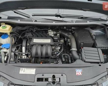 Серый Фольксваген Кадди, объемом двигателя 1.6 л и пробегом 225 тыс. км за 9499 $, фото 1 на Automoto.ua