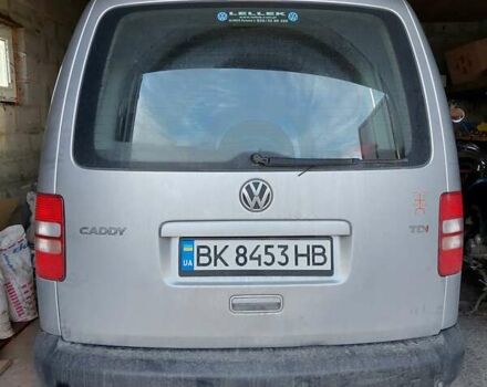 Фольксваген Кадди 2010 в Сарнах на Automoto.ua Серый Фольксваген Кадди, объемом двигателя 1.6 л и пробегом 198 тыс. км за 9200 $, фото 17 на Automoto.ua
