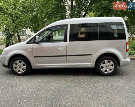 Серый Фольксваген Кадди, объемом двигателя 1.9 л и пробегом 332 тыс. км за 7300 $, фото 5 на Automoto.ua