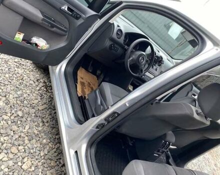 Серый Фольксваген Кадди, объемом двигателя 1.6 л и пробегом 160 тыс. км за 9999 $, фото 7 на Automoto.ua