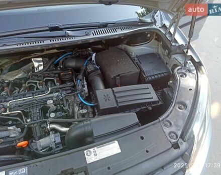 Серый Фольксваген Кадди, объемом двигателя 1.6 л и пробегом 255 тыс. км за 10000 $, фото 13 на Automoto.ua