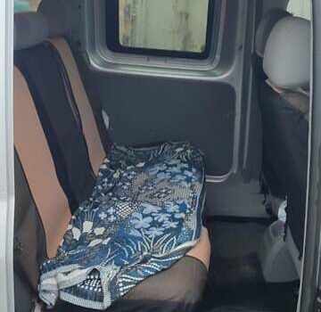 Серый Фольксваген Кадди, объемом двигателя 1.9 л и пробегом 270 тыс. км за 7500 $, фото 7 на Automoto.ua