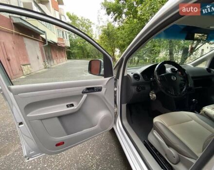 Серый Фольксваген Кадди, объемом двигателя 1.9 л и пробегом 332 тыс. км за 7300 $, фото 13 на Automoto.ua