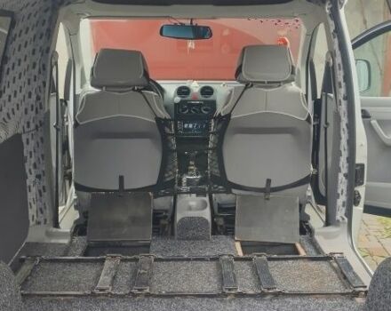 Серый Фольксваген Кадди, объемом двигателя 0 л и пробегом 260 тыс. км за 8000 $, фото 10 на Automoto.ua