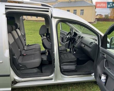 Серый Фольксваген Кадди, объемом двигателя 1.2 л и пробегом 139 тыс. км за 7300 $, фото 2 на Automoto.ua