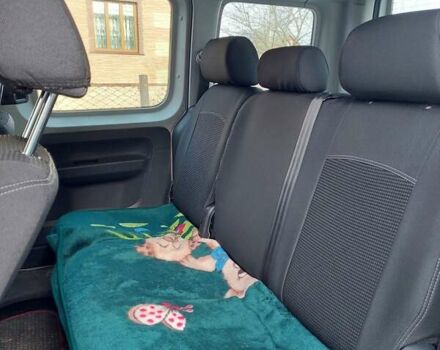 Фольксваген Кадди 2010 в Сарнах на Automoto.ua Серый Фольксваген Кадди, объемом двигателя 1.6 л и пробегом 198 тыс. км за 9200 $, фото 6 на Automoto.ua