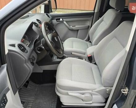 Серый Фольксваген Кадди, объемом двигателя 1.6 л и пробегом 225 тыс. км за 9499 $, фото 45 на Automoto.ua