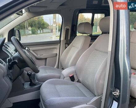 Серый Фольксваген Кадди, объемом двигателя 1.4 л и пробегом 240 тыс. км за 8999 $, фото 8 на Automoto.ua