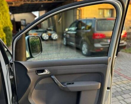 Серый Фольксваген Кадди, объемом двигателя 1.6 л и пробегом 268 тыс. км за 12400 $, фото 21 на Automoto.ua