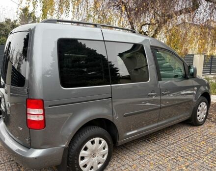 Серый Фольксваген Кадди, объемом двигателя 2 л и пробегом 215 тыс. км за 2550 $, фото 3 на Automoto.ua