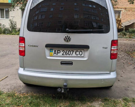 Серый Фольксваген Кадди, объемом двигателя 1.2 л и пробегом 217 тыс. км за 6000 $, фото 3 на Automoto.ua