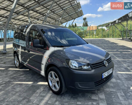 Серый Фольксваген Кадди, объемом двигателя 2 л и пробегом 385 тыс. км за 11200 $, фото 3 на Automoto.ua