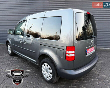 Серый Фольксваген Кадди, объемом двигателя 1.2 л и пробегом 190 тыс. км за 8400 $, фото 3 на Automoto.ua