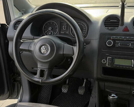 Серый Фольксваген Кадди, объемом двигателя 1.98 л и пробегом 262 тыс. км за 9499 $, фото 9 на Automoto.ua