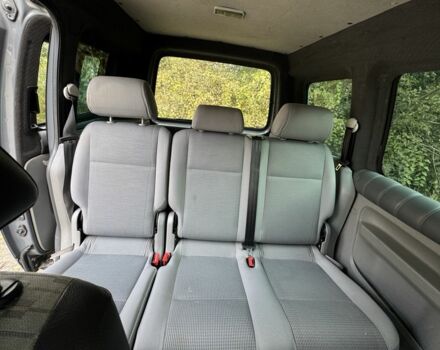 Серый Фольксваген Кадди, объемом двигателя 1.6 л и пробегом 280 тыс. км за 4000 $, фото 3 на Automoto.ua