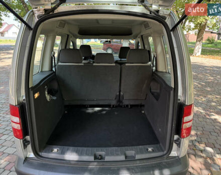 Серый Фольксваген Кадди, объемом двигателя 1.6 л и пробегом 218 тыс. км за 9950 $, фото 26 на Automoto.ua