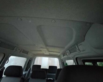 Серый Фольксваген Кадди, объемом двигателя 1.6 л и пробегом 198 тыс. км за 10837 $, фото 11 на Automoto.ua