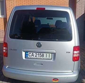 Сірий Фольксваген Кадді, об'ємом двигуна 1.6 л та пробігом 187 тис. км за 10100 $, фото 5 на Automoto.ua