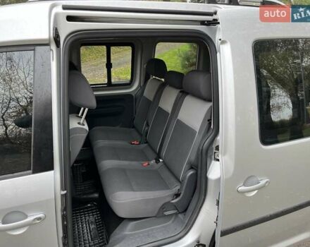 Серый Фольксваген Кадди, объемом двигателя 1.6 л и пробегом 312 тыс. км за 9000 $, фото 7 на Automoto.ua