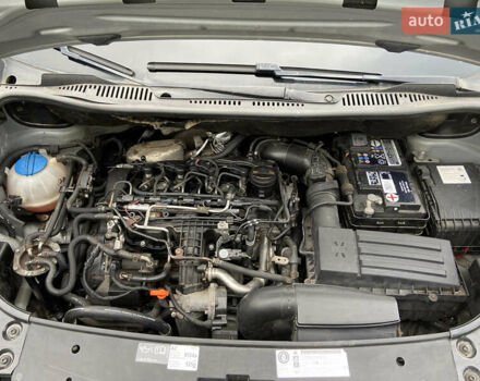 Серый Фольксваген Кадди, объемом двигателя 1.6 л и пробегом 266 тыс. км за 7300 $, фото 10 на Automoto.ua