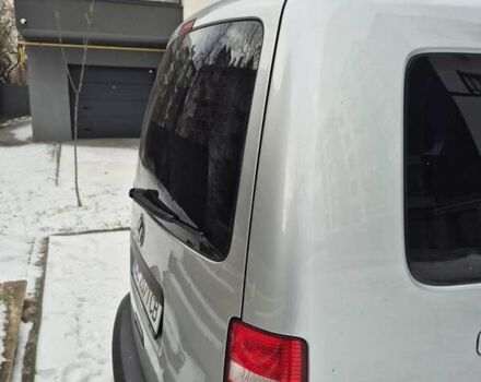 Сірий Фольксваген Кадді, об'ємом двигуна 1.6 л та пробігом 275 тис. км за 9999 $, фото 5 на Automoto.ua