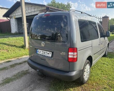 Сірий Фольксваген Кадді, об'ємом двигуна 1.6 л та пробігом 184 тис. км за 11000 $, фото 5 на Automoto.ua