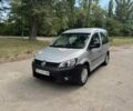 Серый Фольксваген Кадди, объемом двигателя 1.6 л и пробегом 260 тыс. км за 7900 $, фото 1 на Automoto.ua