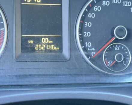 Серый Фольксваген Кадди, объемом двигателя 1.6 л и пробегом 252 тыс. км за 12000 $, фото 7 на Automoto.ua