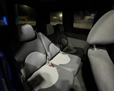 Сірий Фольксваген Кадді, об'ємом двигуна 1.6 л та пробігом 165 тис. км за 8799 $, фото 6 на Automoto.ua