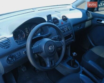 Сірий Фольксваген Кадді, об'ємом двигуна 1.6 л та пробігом 272 тис. км за 9700 $, фото 10 на Automoto.ua