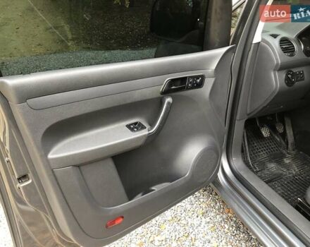 Серый Фольксваген Кадди, объемом двигателя 1.2 л и пробегом 224 тыс. км за 8700 $, фото 10 на Automoto.ua