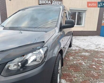Серый Фольксваген Кадди, объемом двигателя 1.6 л и пробегом 245 тыс. км за 10500 $, фото 6 на Automoto.ua