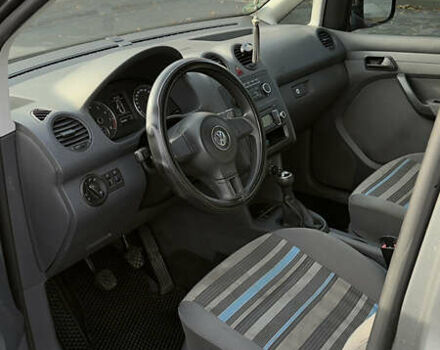 Серый Фольксваген Кадди, объемом двигателя 1.98 л и пробегом 262 тыс. км за 9499 $, фото 11 на Automoto.ua