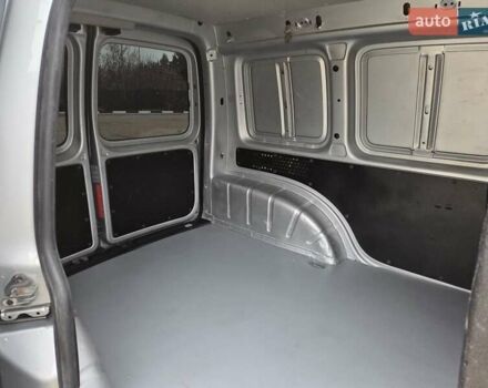 Сірий Фольксваген Кадді, об'ємом двигуна 1.6 л та пробігом 246 тис. км за 7200 $, фото 31 на Automoto.ua