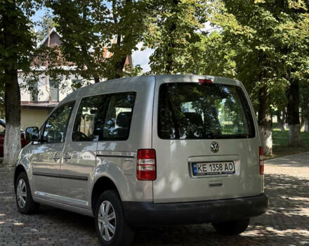 Серый Фольксваген Кадди, объемом двигателя 1.6 л и пробегом 218 тыс. км за 9950 $, фото 3 на Automoto.ua